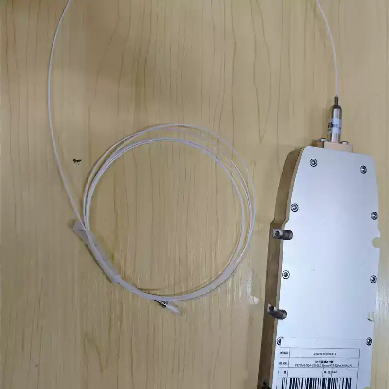 Industrial Use Of Laser - Canon laser haute puissance 500W avec