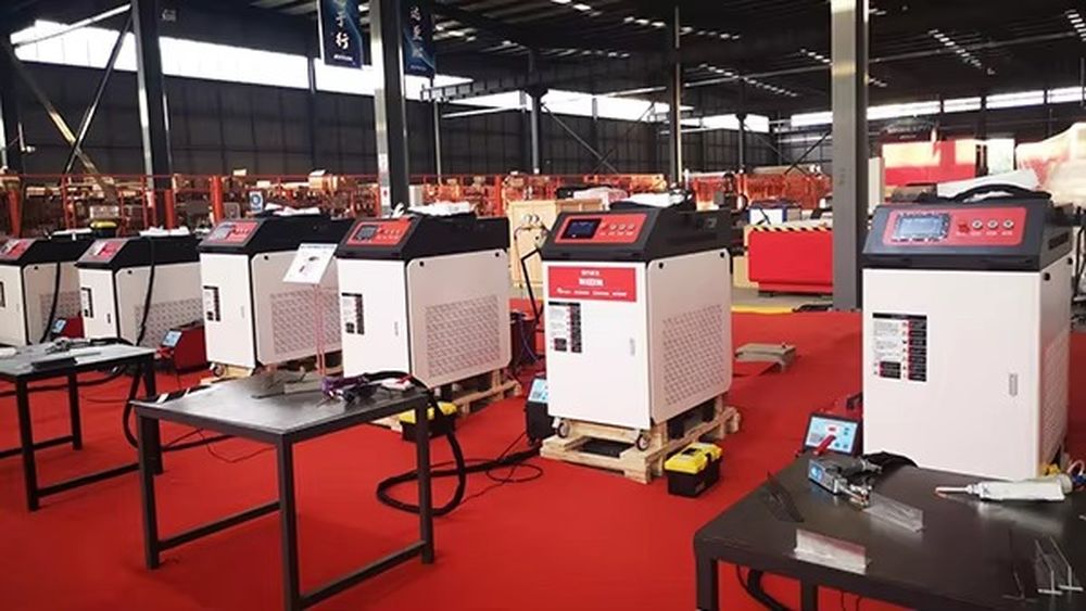 Vente flash - Machine de souda - Industrial Laser Welding Machine For Sale avis et prix